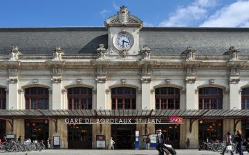 Comment rejoindre le centre-ville de Bordeaux depuis la gare Saint-Jean ?