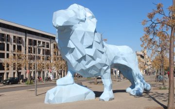 Place Stalingrad - Lion bleu