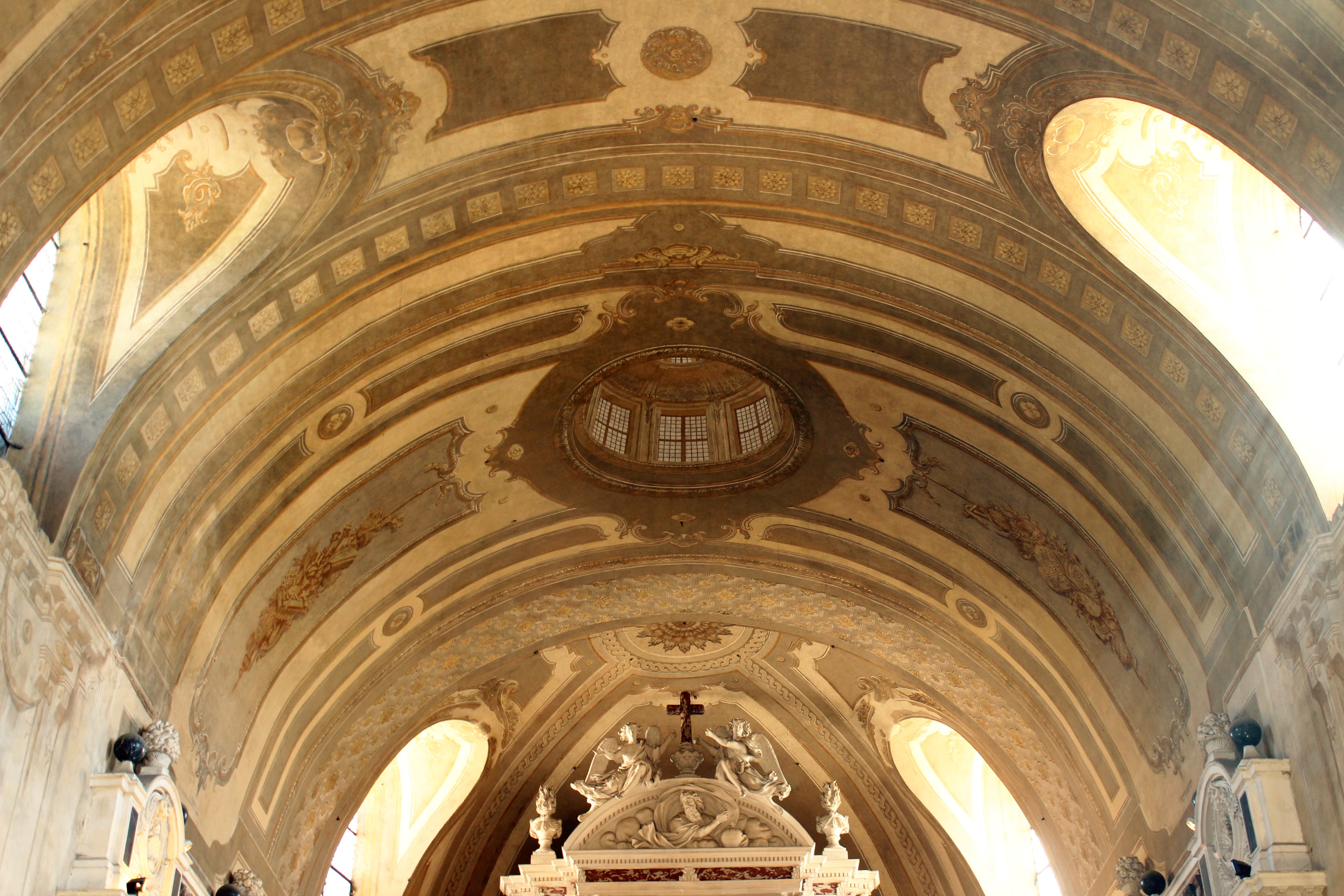 Peinture trompe l'oeil de l'église saint bruno